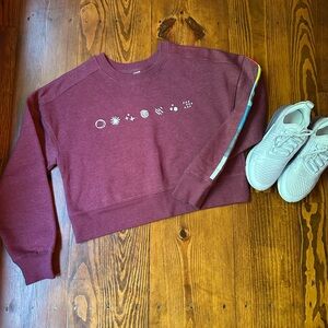 District Maroon Cropped Sweatshirt 🌈
